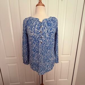 Lilly Pulitzer 100% Silk Blouse Blue & White Print- Medium